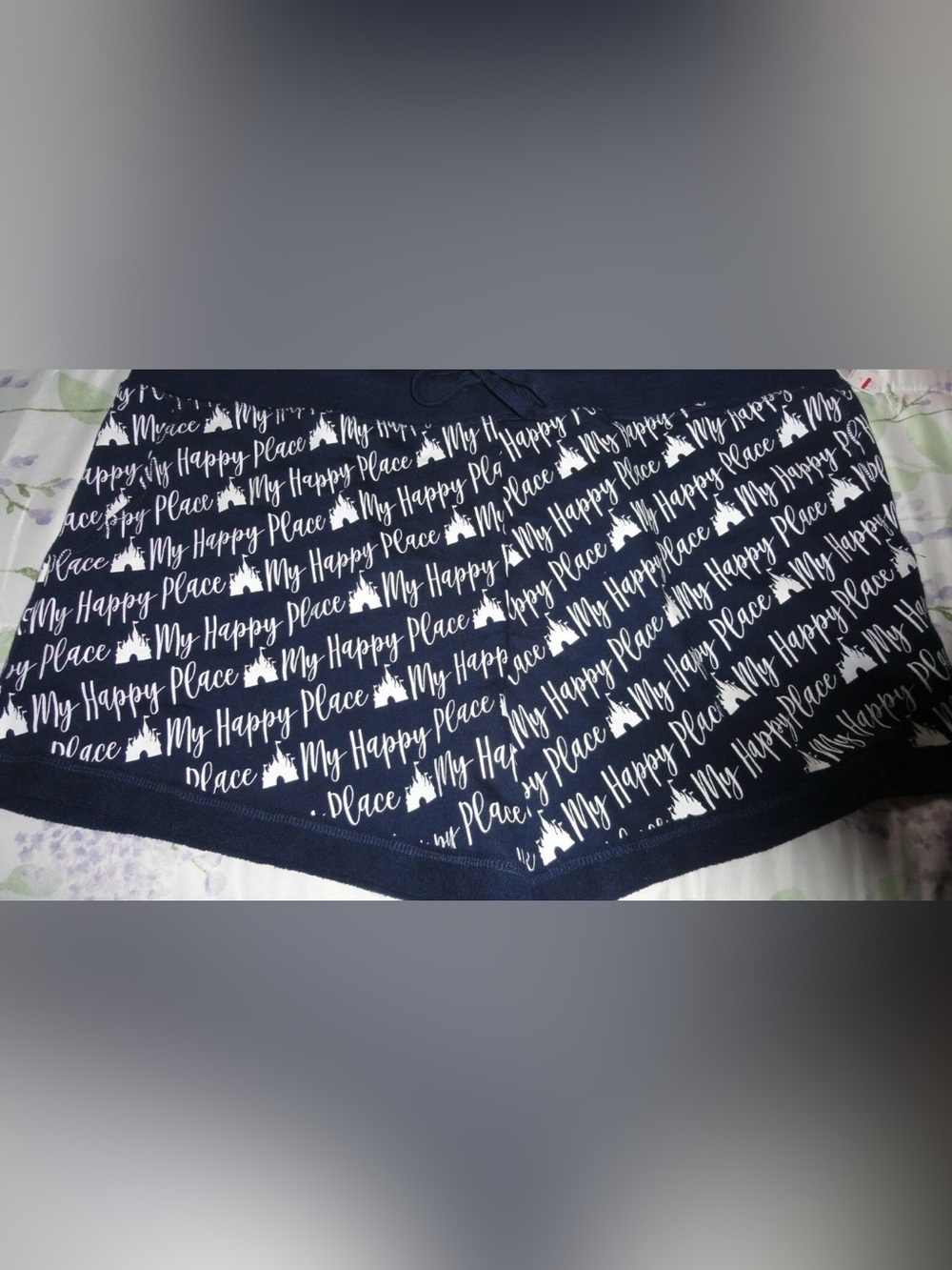 Disney- Disney Parks - Disneyland “My Happy Place" Shorts w/pockets size 3X